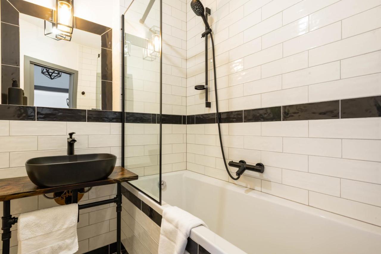 ברטיסלאבה Highnest Apartments מראה חיצוני תמונה