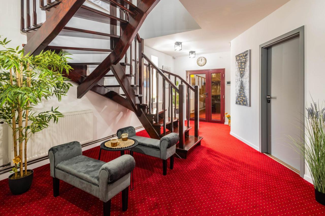 ברטיסלאבה Highnest Apartments מראה חיצוני תמונה