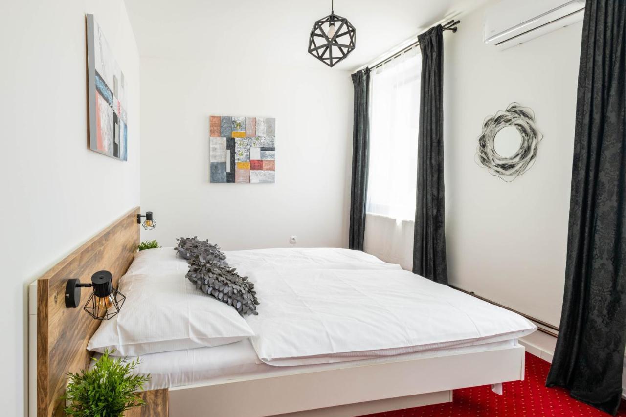 ברטיסלאבה Highnest Apartments מראה חיצוני תמונה